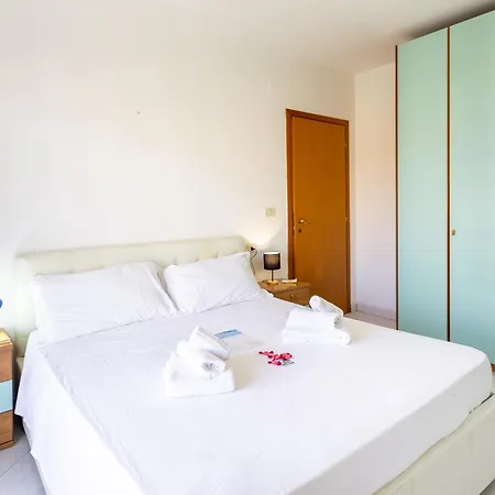 Bilocale Con Spazioso Terrazzo * Montesilvano Marina