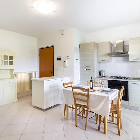 Bilocale Con Spazioso Terrazzo Apartament Montesilvano Marina