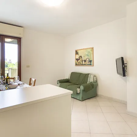 Bilocale Con Spazioso Terrazzo